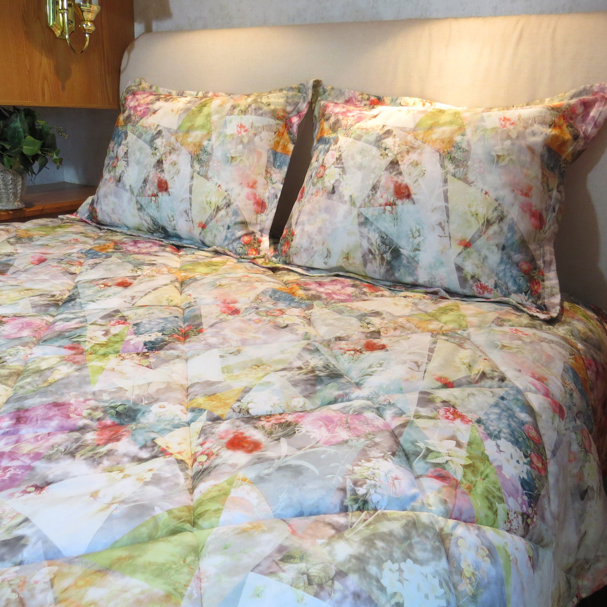 Bel Fiore Italian Print Fitted Bedspread
