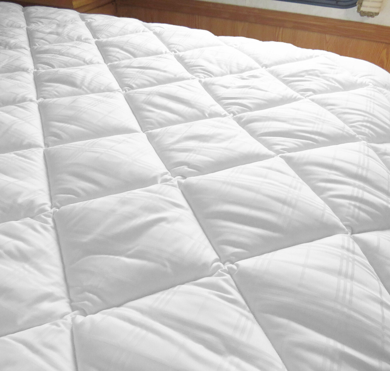 Ultima-Plush Mattress Pad for RV Short Queen